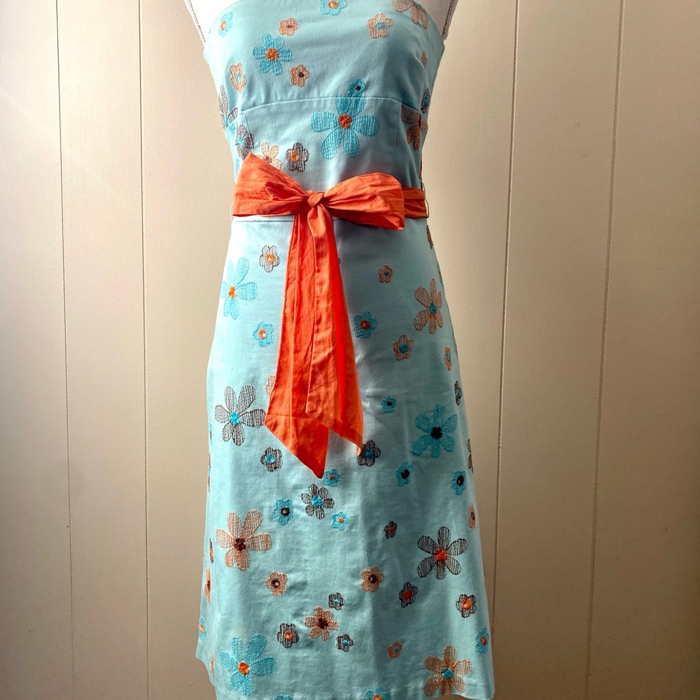 Anthro - Ruth strapless dress with sash.Orange, blue, brown stitched flowers